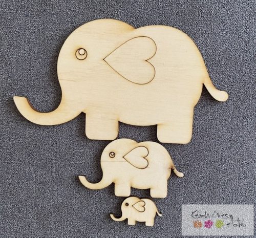 Natúr fa figura - bébi elefánt közepes