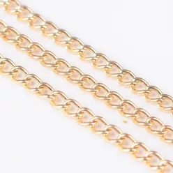 Végnélküli lánc-arany szín 3x2mm 1m hosszú